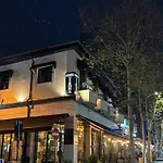 Hotel Tirona