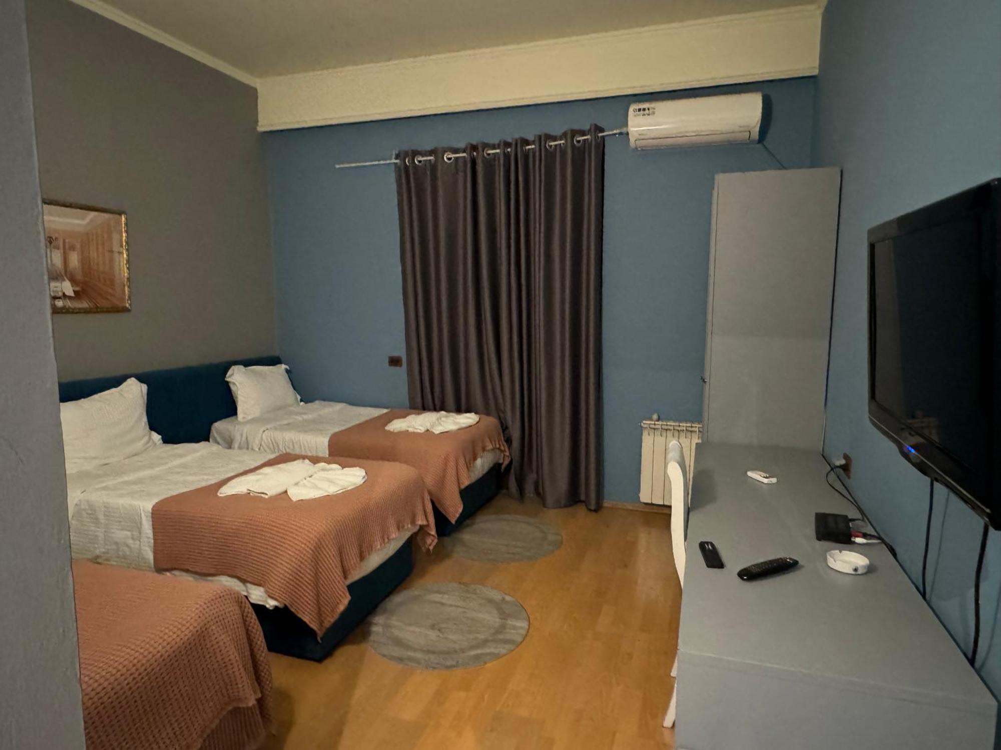Tirona Hotel